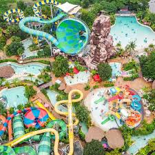 A world-class water park in the heart of the tropical forest สวนน้ำวานา นาวา หัวหิน 1