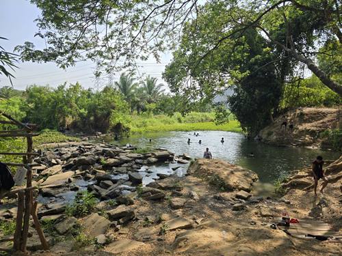 Kaeng Din Sor: The Hidden Riverside Oasis แก่งดินสอ