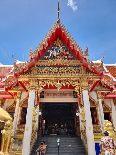 Pay Respect to Luang Phor Nak at Wat Hua Hin 32f061afc85442bc91b402913aaf7bbe