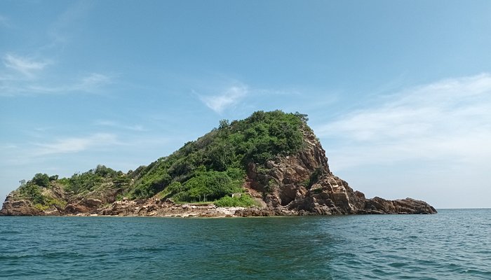 Explore Hua Hin’s hidden island 🌊✨ caption