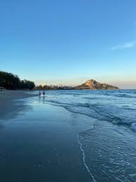 Relaxing Vibes on the White Sands of "Hua Don Beach" หาดหัวดอน (Hua Don Beach)