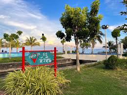 Queen's Park (19 Rai): The Seaside Sanctuary of Hua Hin āļŠāļ§āļāļŦāļĨāļ§āļāļĢāļēāļāļīāļāļĩ 19 āđāļĢāđ